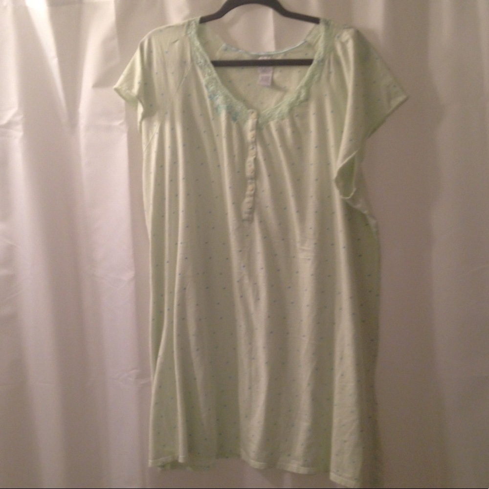 Plus size 3X Lt Mint Green nightgown EUC